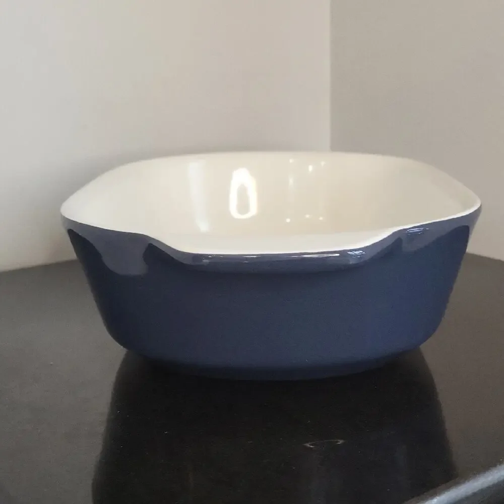 Corning Ware Nautical Navy Blue and White Baking Dish with Plastic Lid 1.5 Qt